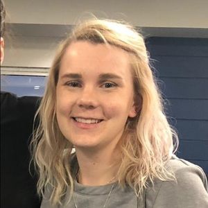 Meet your Posher, Emily